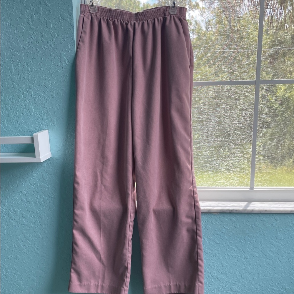 3/$30 Alfred Dunner Dusty Rose Trousers